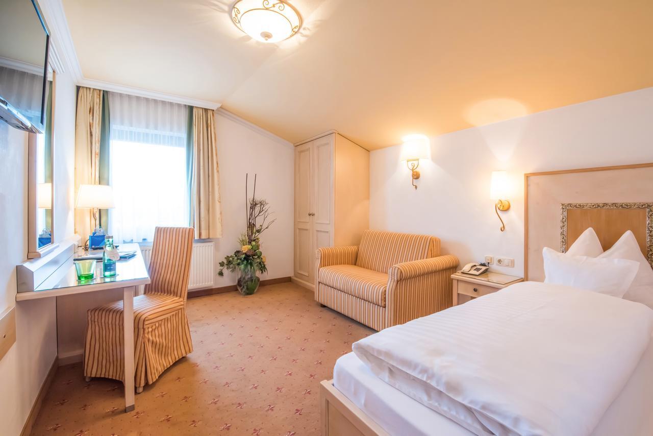 Hotel Brueckenwirt Санкт-Йохан Экстерьер фото